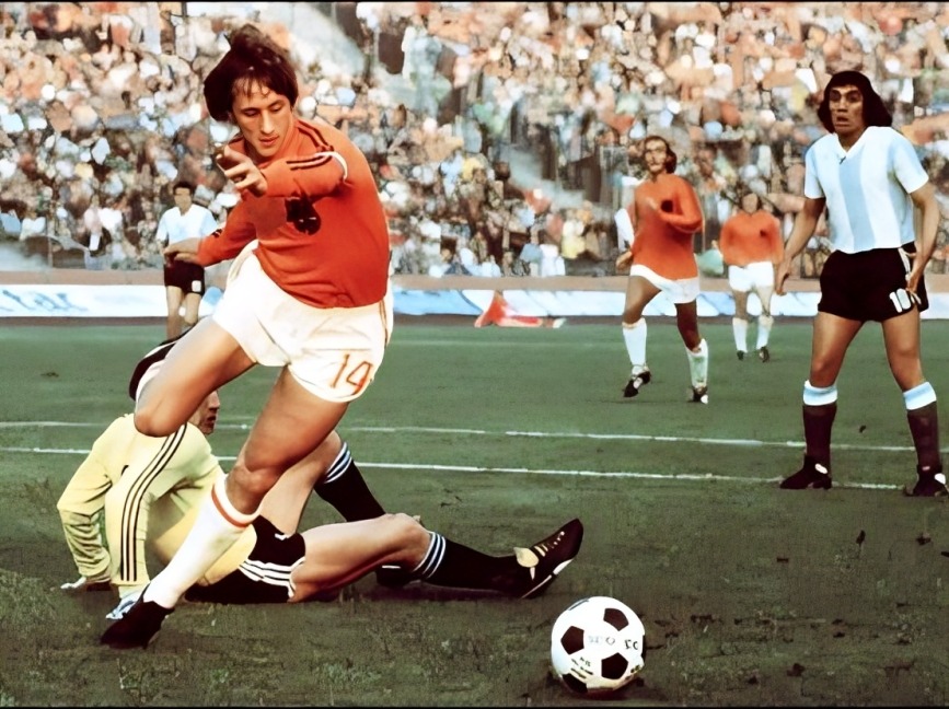 Johan Cruyff vs Argentina 1974 Ở Đâu